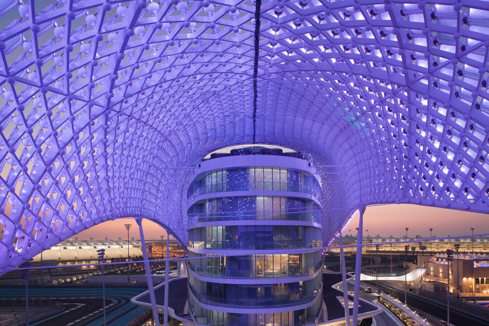 W Abu Dhabi - Yas Island Hotel Exterior photo The interior of the terminal